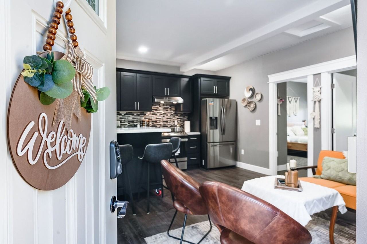 21031 Ne 4th St #1035936P - Photo 3 of 50