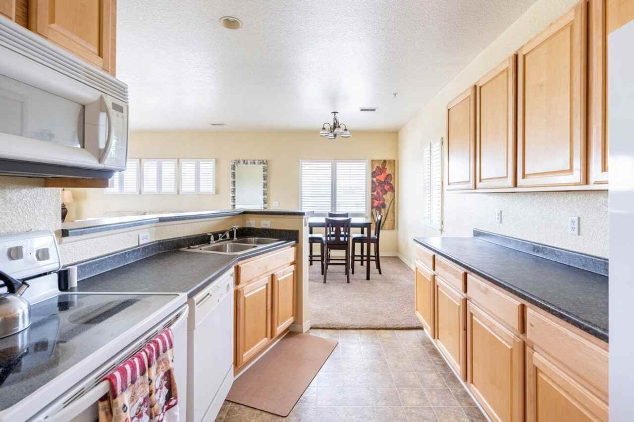 9574 Keystone Trl #1045089P - Photo 2 of 36