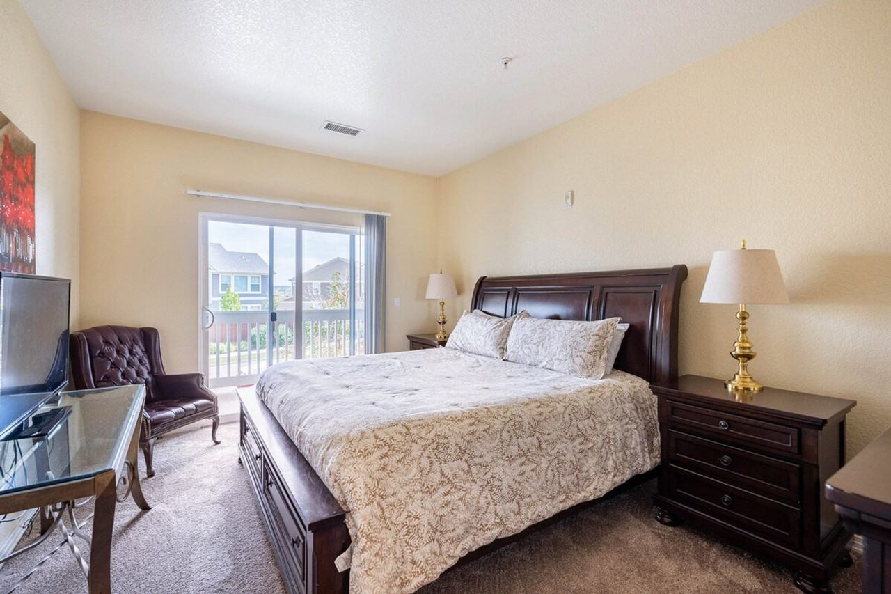 9574 Keystone Trl #1045089P - Photo 4 of 36