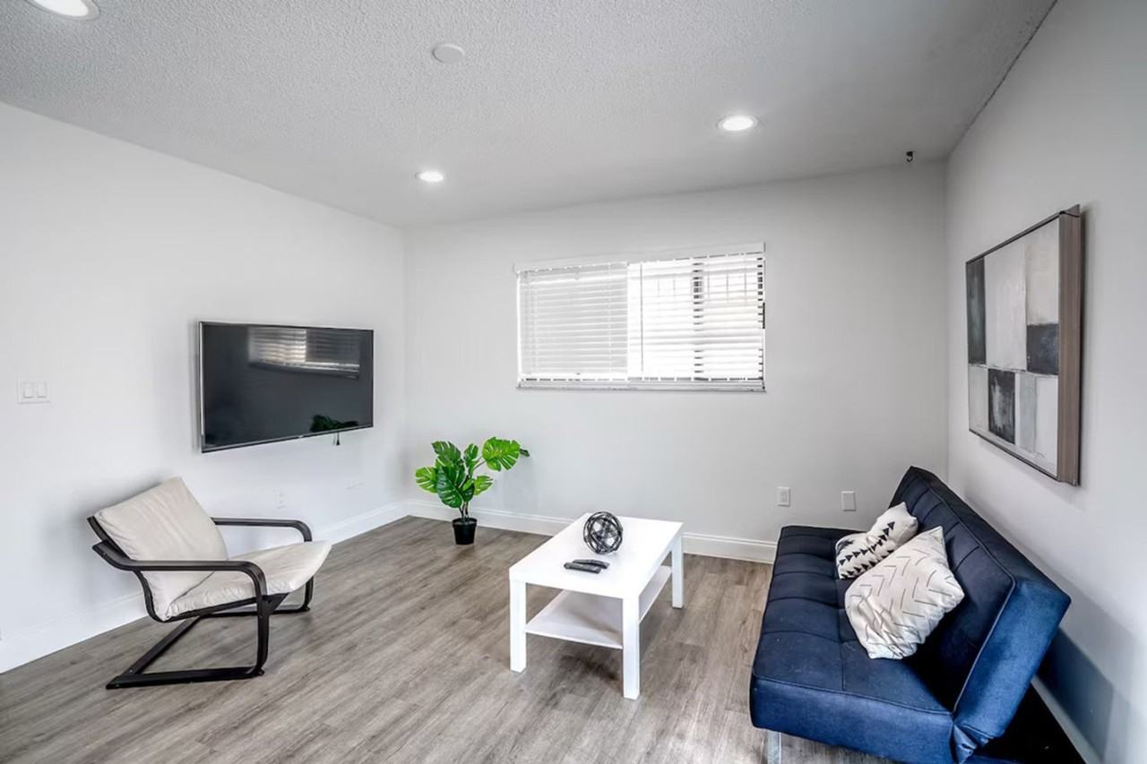 470 Sw 7th St #1056514P - Photo 2 of 18