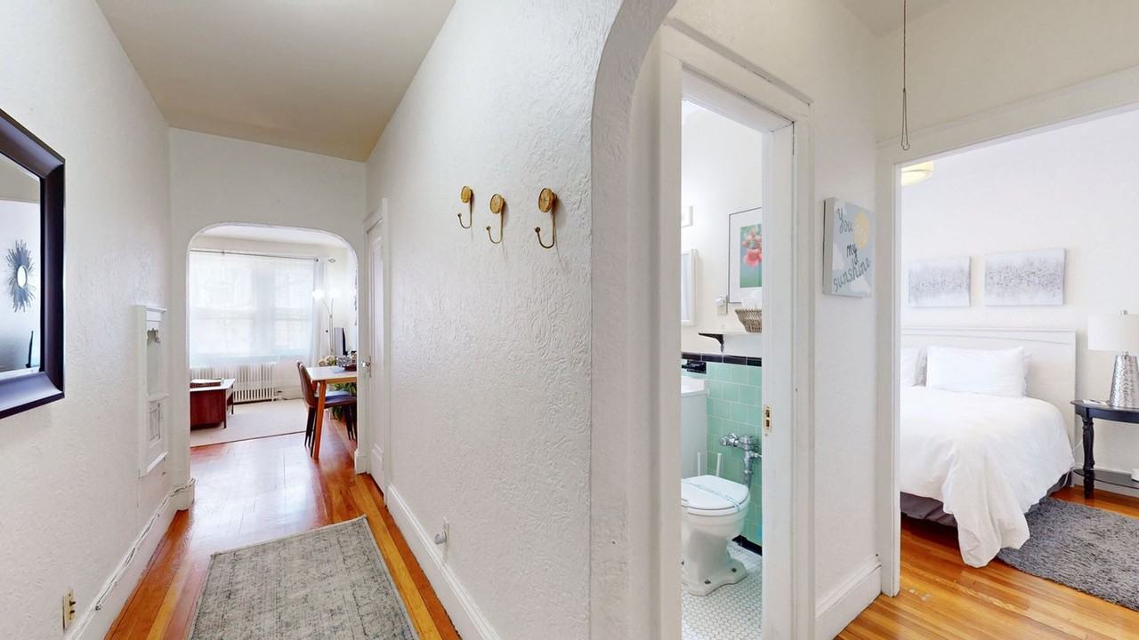 90 Kilsyth Rd #1238038P - Photo 5 of 10