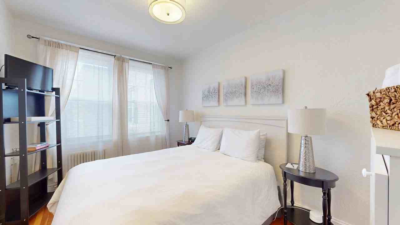 90 Kilsyth Rd #1238038P - Photo 7 of 10