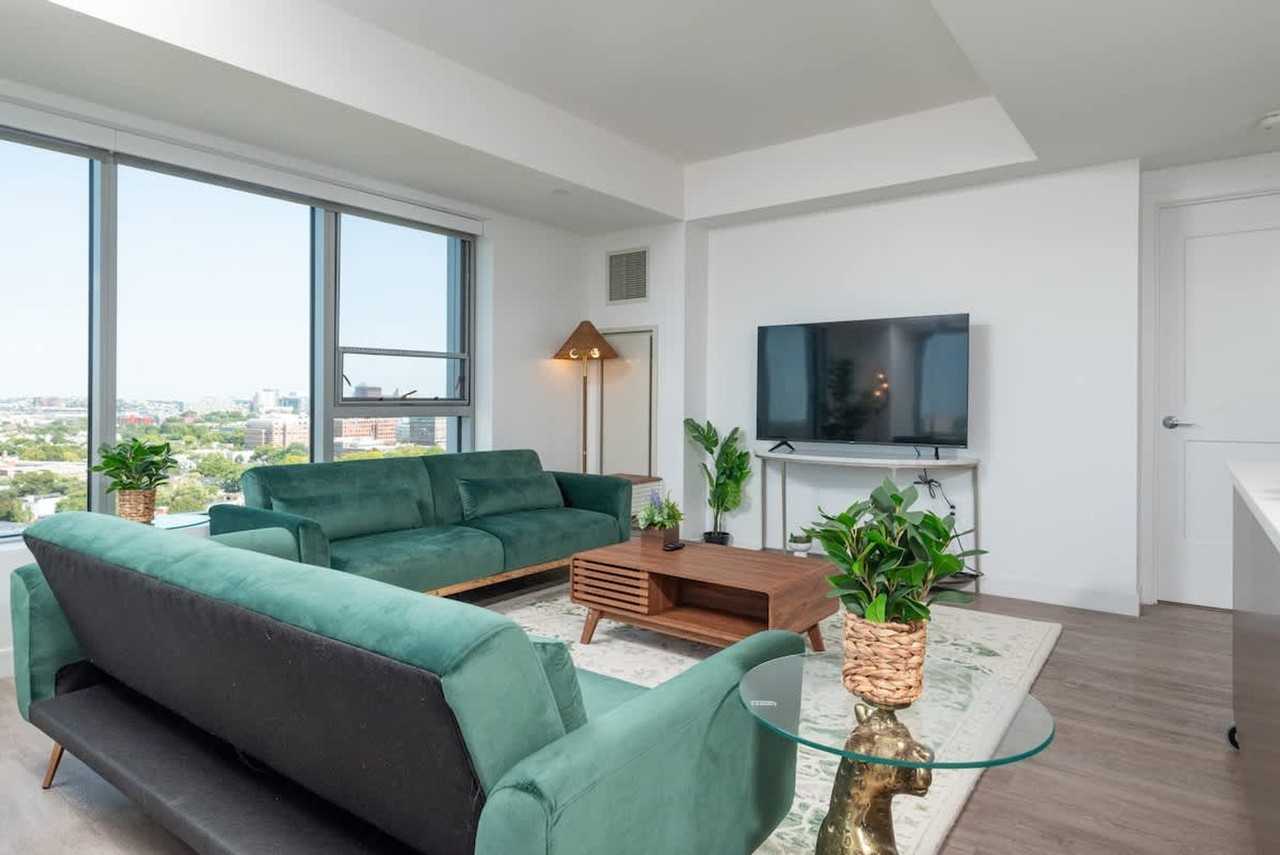 425 Massachusetts Avenue - Photo 6 of 48