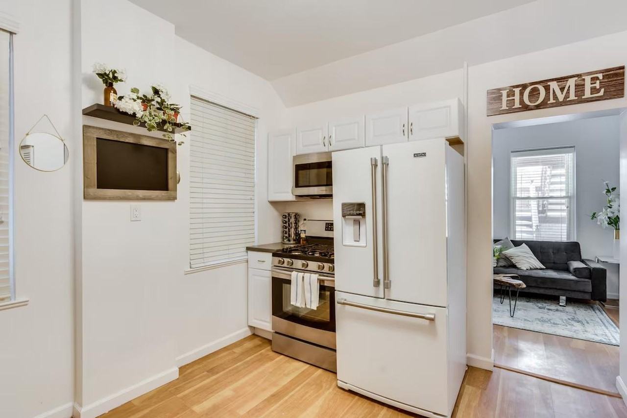 1519 West Superior Street - Photo 5 of 28