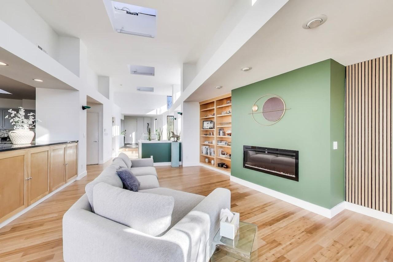 660 Hiller Dr #1259141P - Photo 3 of 41