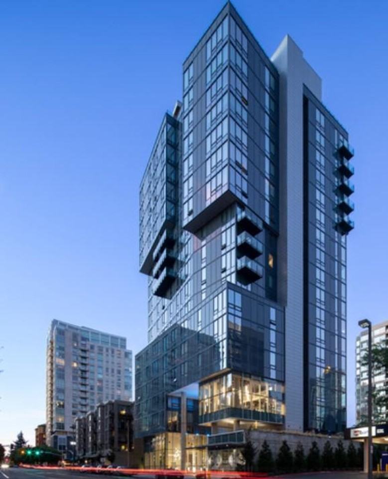 929 109th Ave Ne #1280675P - Photo 2 of 8