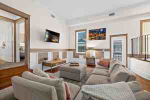 featured image of 92 Washington St