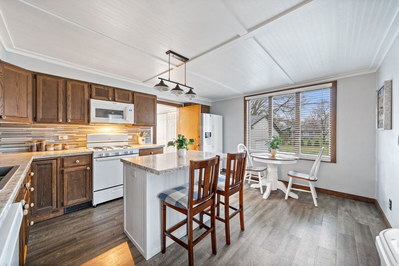 502 Liberty St #1285018P - Photo 7 of 19