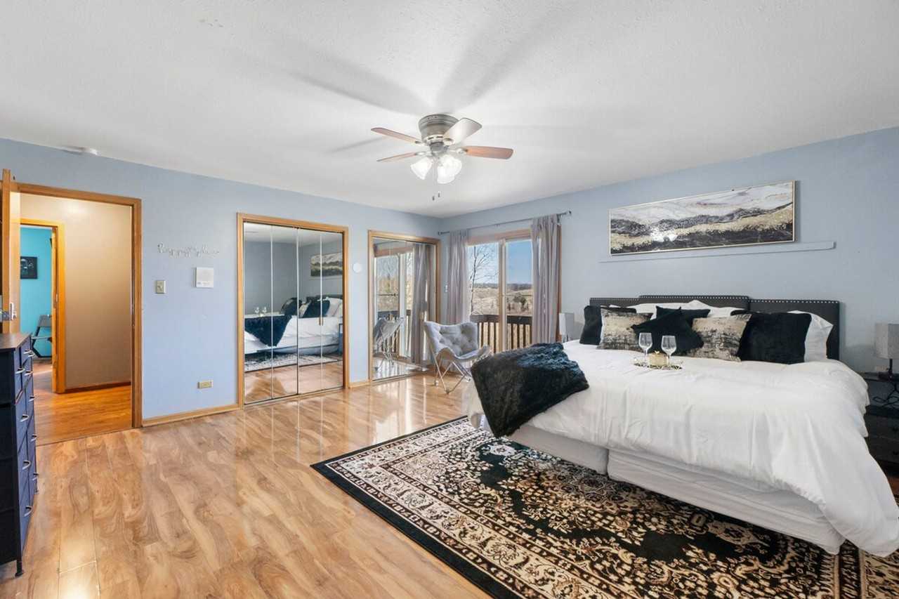 4920 Lake Ct #1285035P - Photo 6 of 29