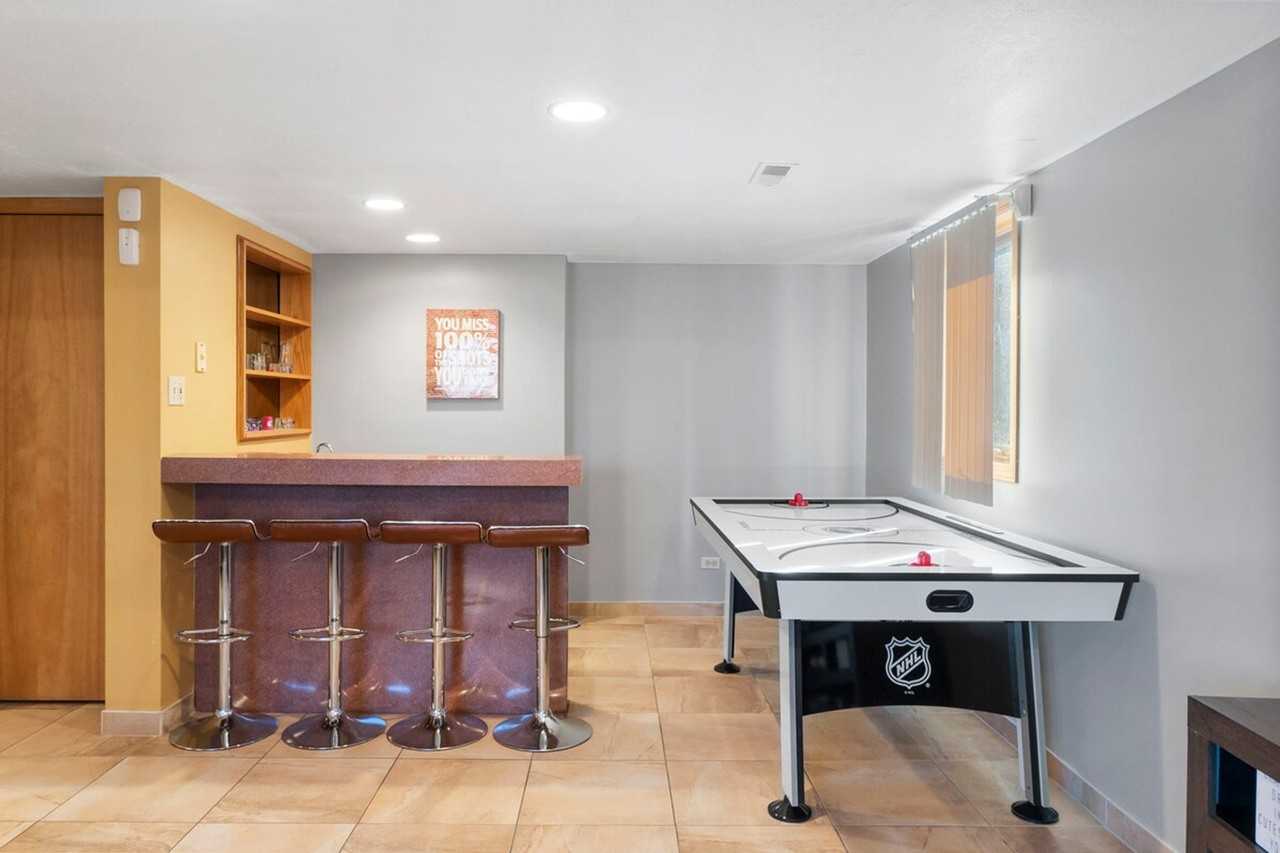 4920 Lake Ct #1285035P - Photo 7 of 29