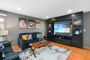 featured image of 255 Banbury Ave