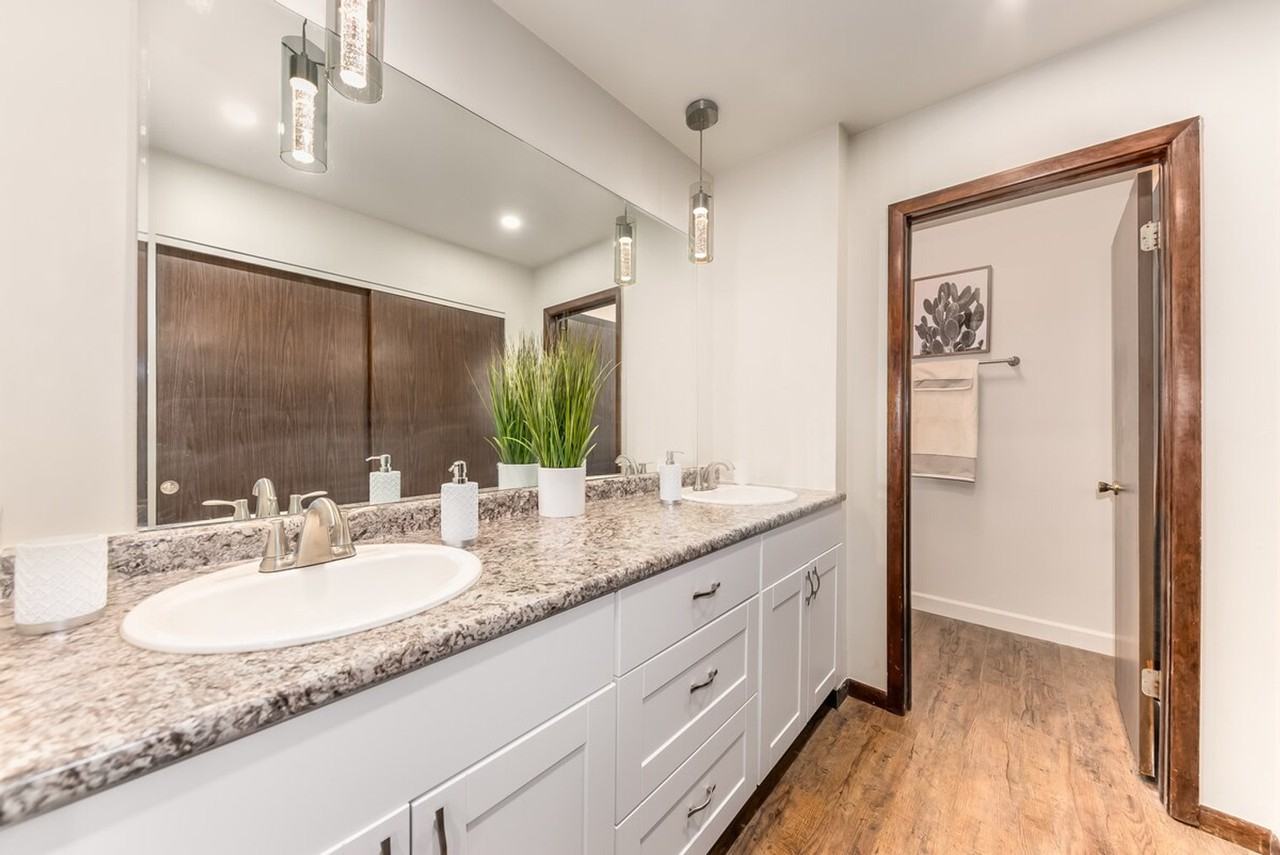 8526 107th Street #1285090P - Photo 7 of 22