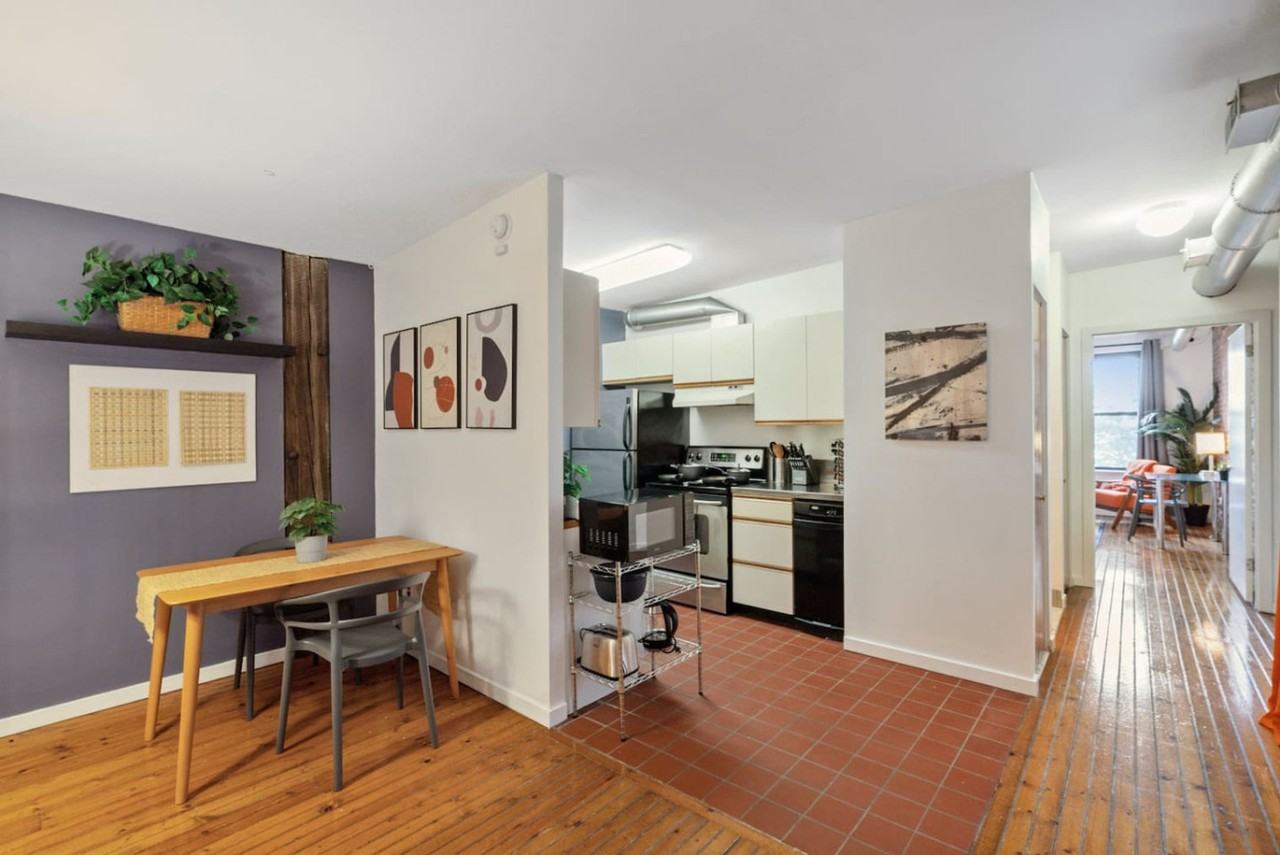 219 Vine St #1289460P - Photo 4 of 28