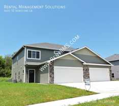 4403 Se Gemstone Ln - Photo 1 of 1
