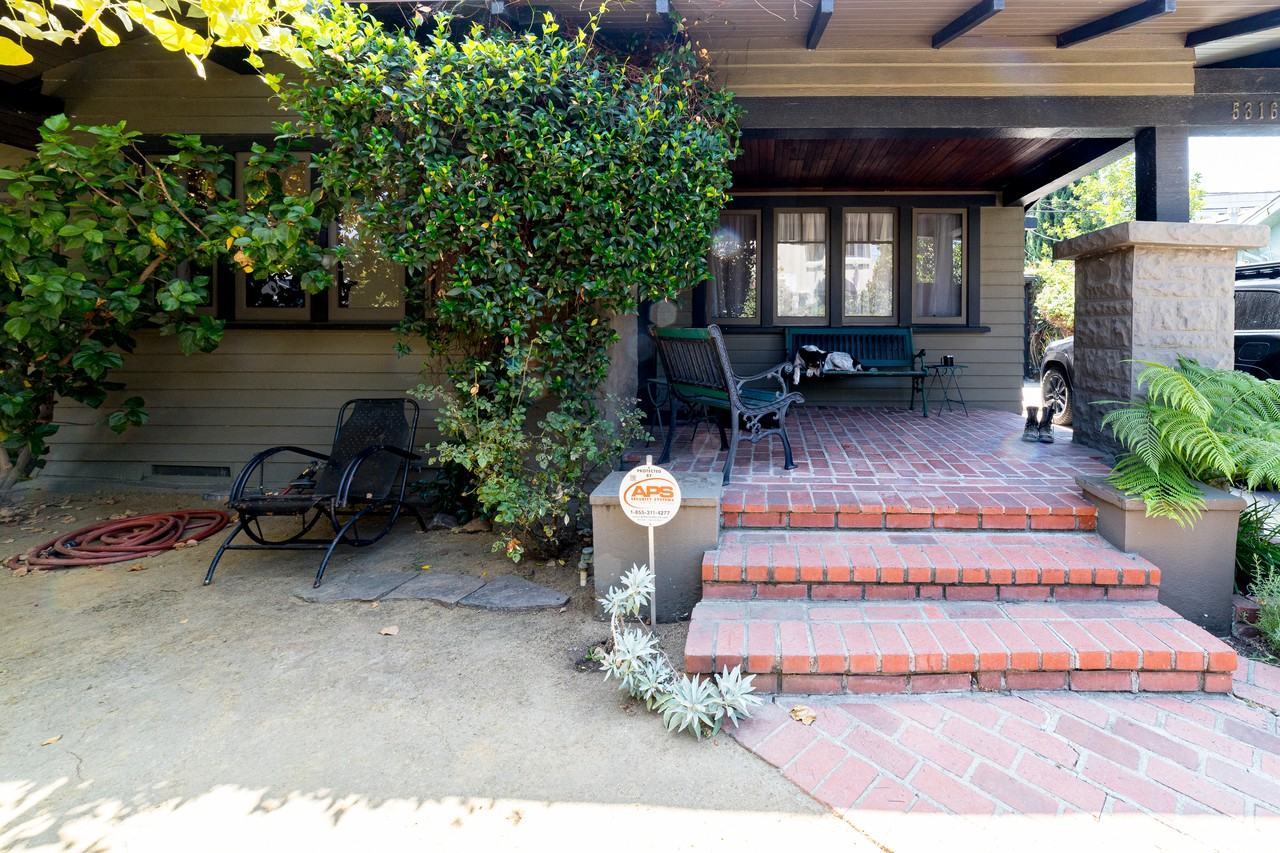 5316 La Cresta Ct - Photo 3 of 33