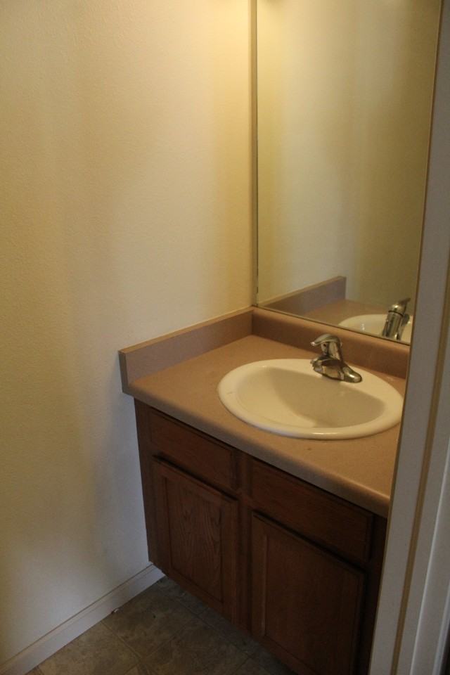 460 Yarrow Cir #460 - Photo 2 of 10