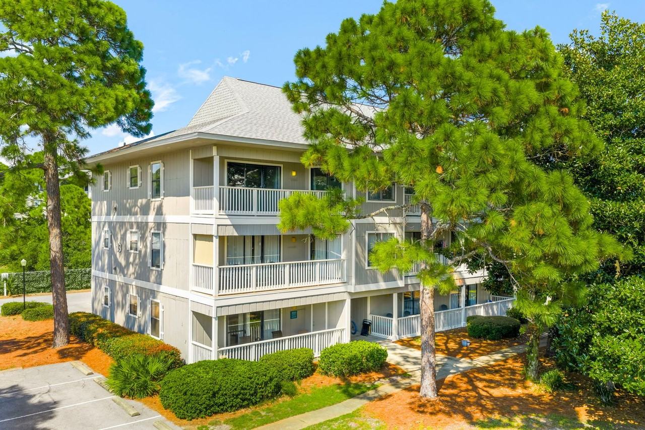 3799 E County Highway 30a