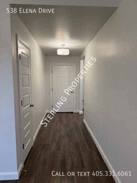538 Elena Dr - Photo 3 of 31