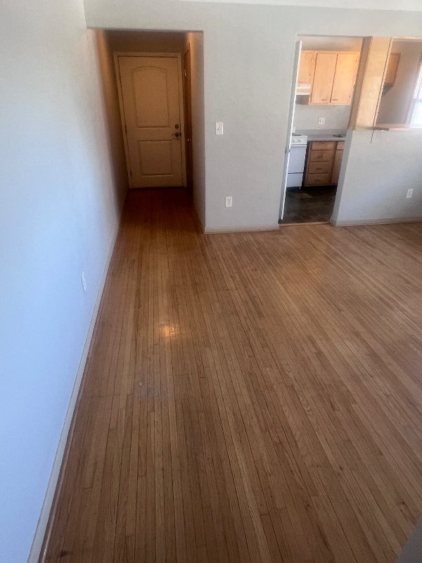 149 Morton St E - Photo 2 of 8