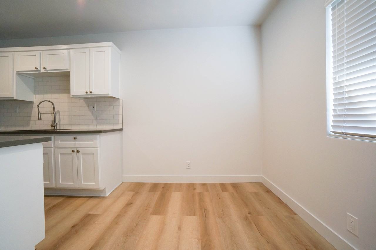 411 North La Fayette Park Place #7 - Photo 5 of 11