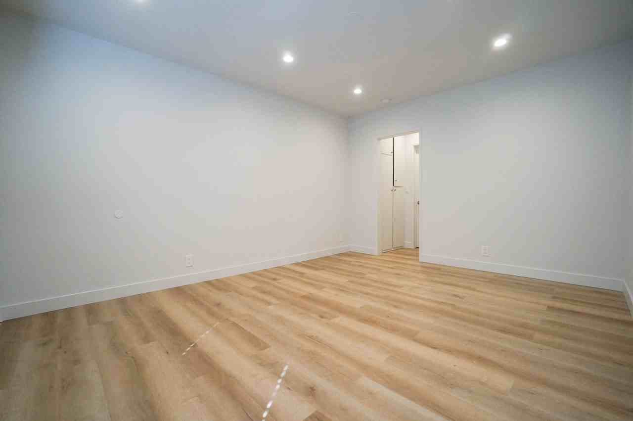 411 North La Fayette Park Place #7 - Photo 6 of 11