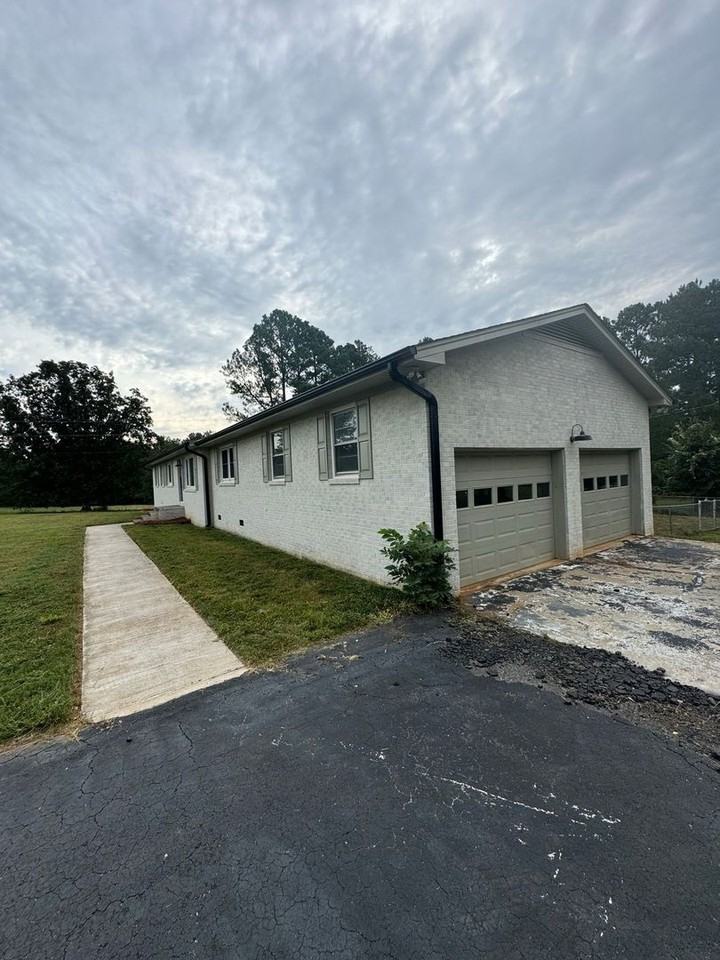 3424 Lincoln Rd - Photo 2 of 32