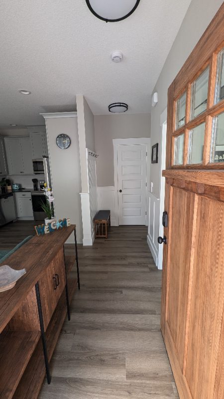 4581 N Haight Ave - Photo 2 of 16