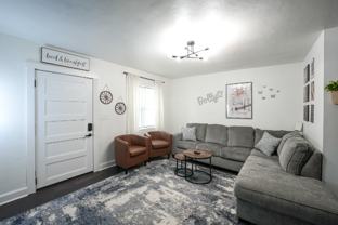 2102 Scovel St #A - Photo 1 of 1