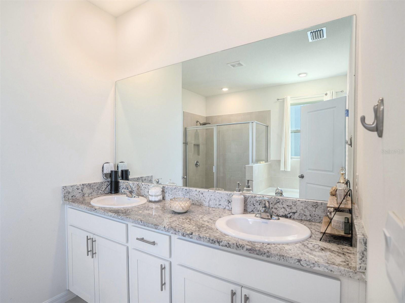 5464 Flint Hills Dr - Photo 6 of 20