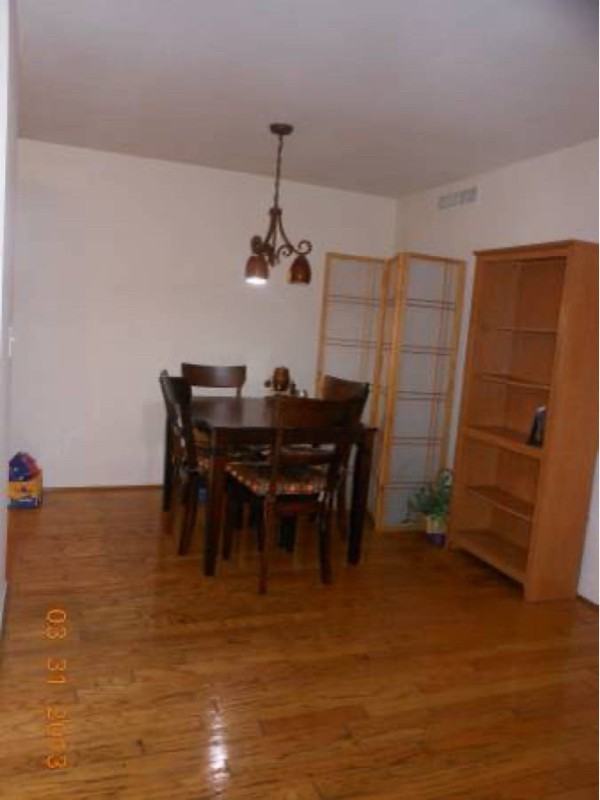 1217 20th St #202 - Photo 4 of 7