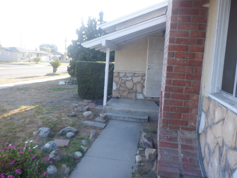 8853 Stardust Ln - Photo 2 of 14