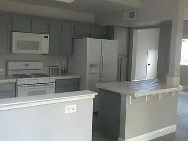 4943 Wind Creek Dr - Photo 2 of 6