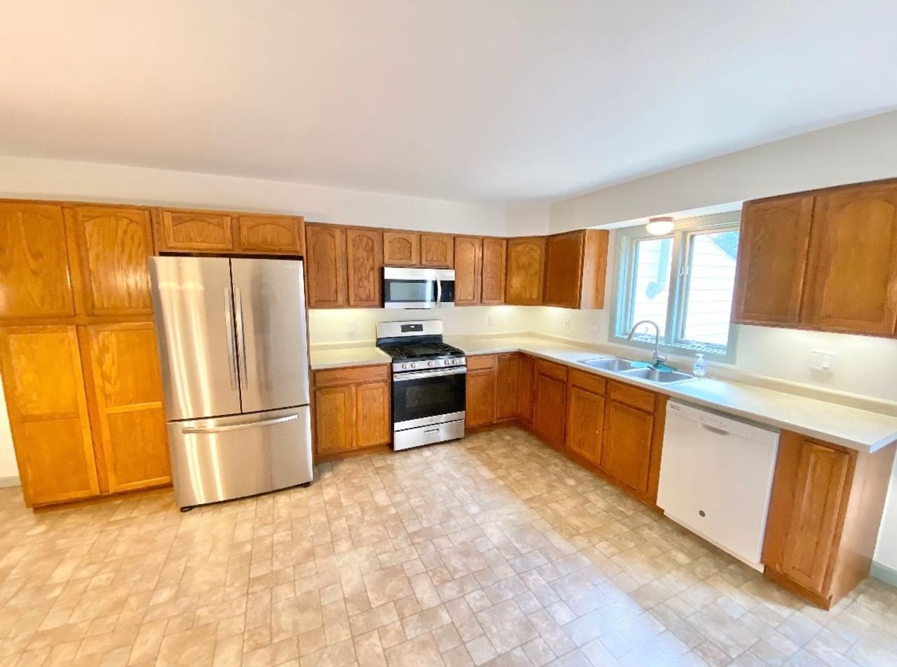 117 Dale Rd - Photo 2 of 29