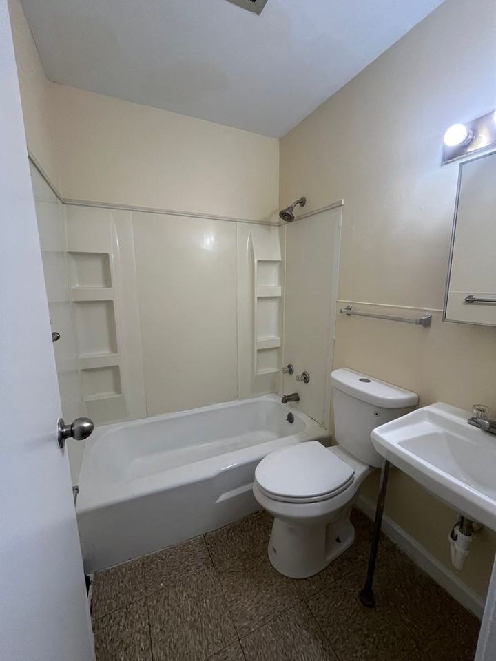 North Drive 355 - Photo 6 of 10