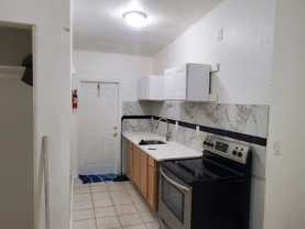 225 Sw 14th Ave #NA - Photo 1 of 1