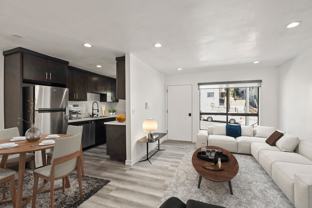 900 W College St #8 - Photo 1 of 1