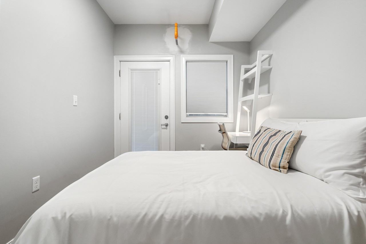 211 Princeton St #1 - Photo 2 of 19