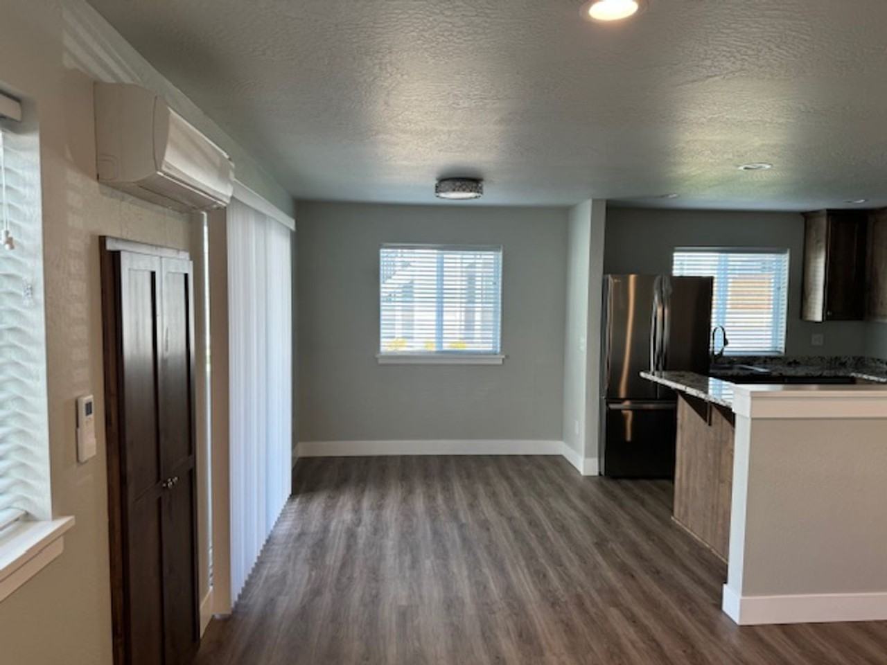 NEWER CONSTRUCTION IN TALENT; TRENTON SQUARE - Photo 3 of 39