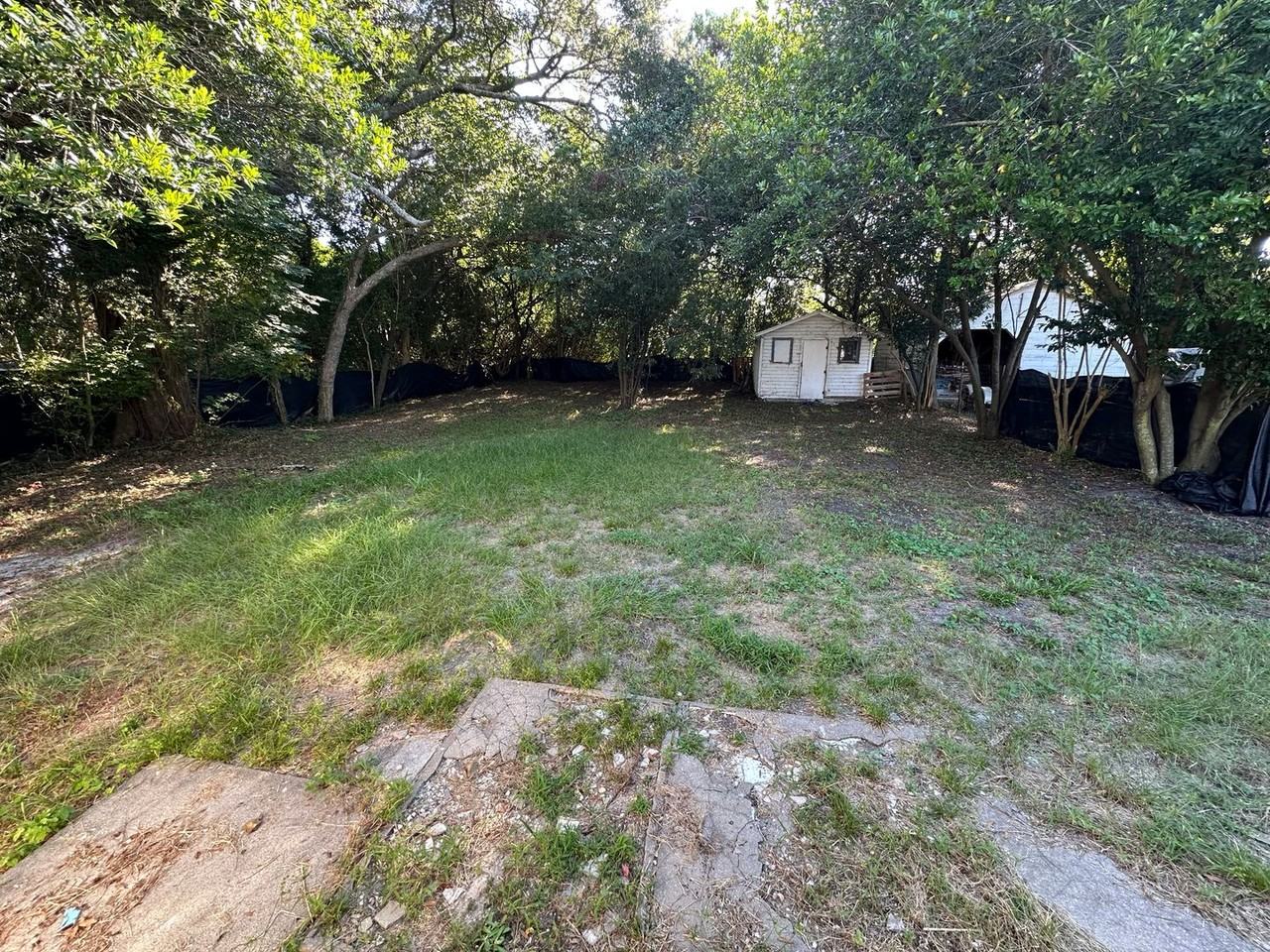 2329 Monroe St - Photo 4 of 17