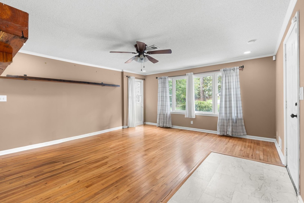118 Lee St - Photo 6 of 19