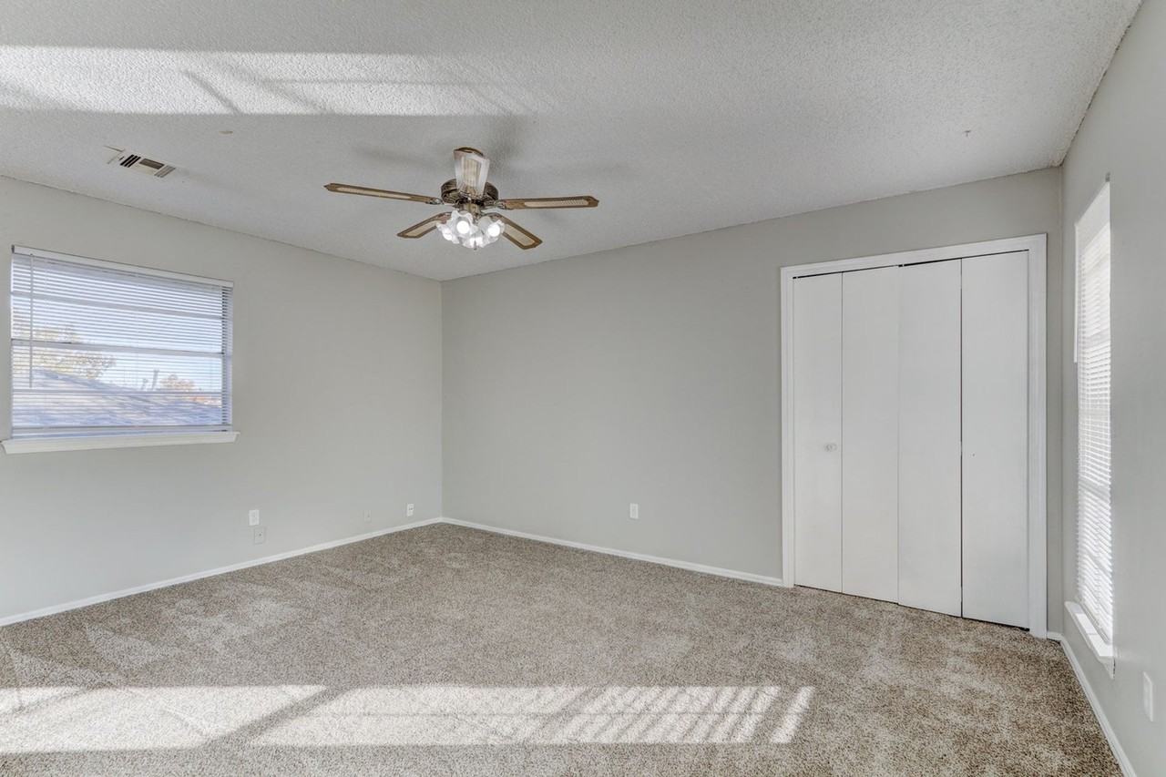 3 bed 1.5 bath duplex in Midwest City - Photo 7 of 14