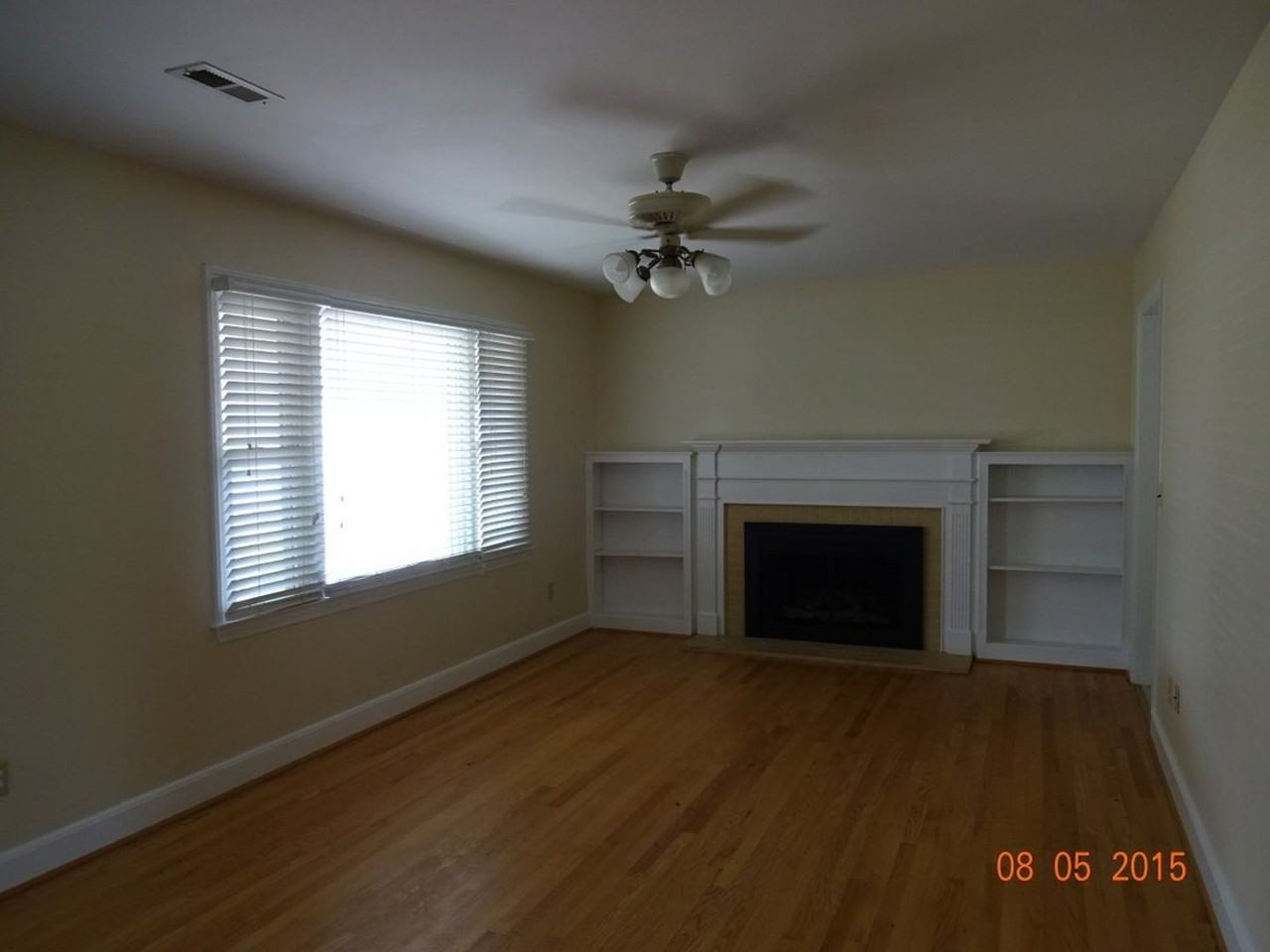 1408 Jennelle Rd - Photo 4 of 22