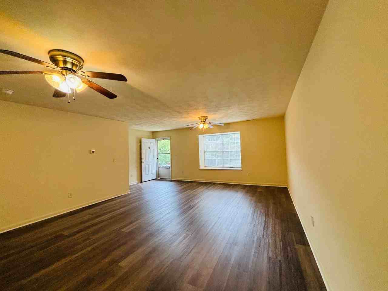 1417 Jennifer Dr - Photo 7 of 24