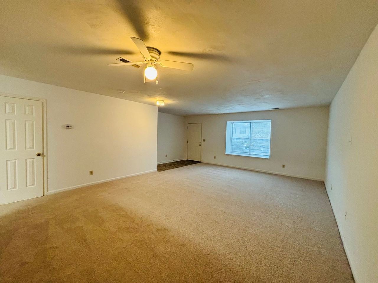 242 Janie Ln - Photo 4 of 20