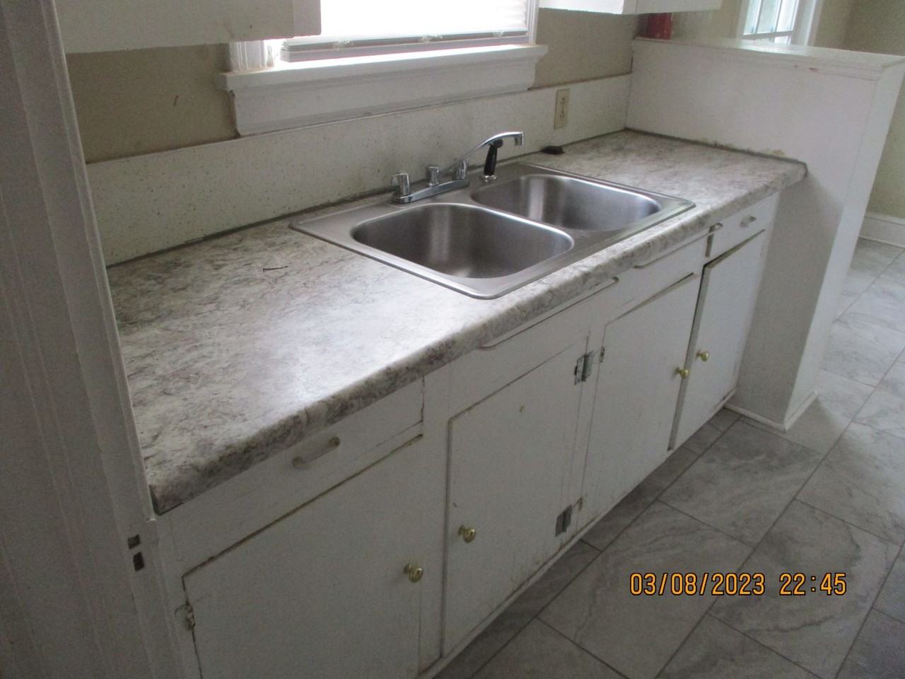 1015 North Mckinley Street #5 - Photo 4 of 4