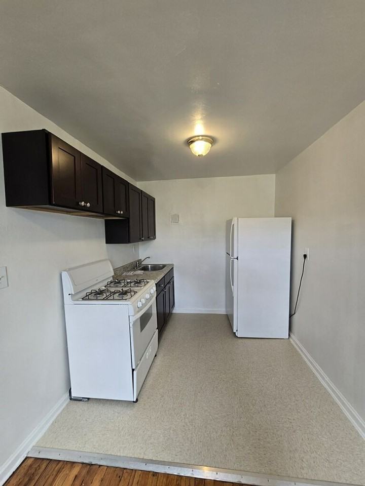 3008 Sherman Ave Nw - Photo 4 of 4