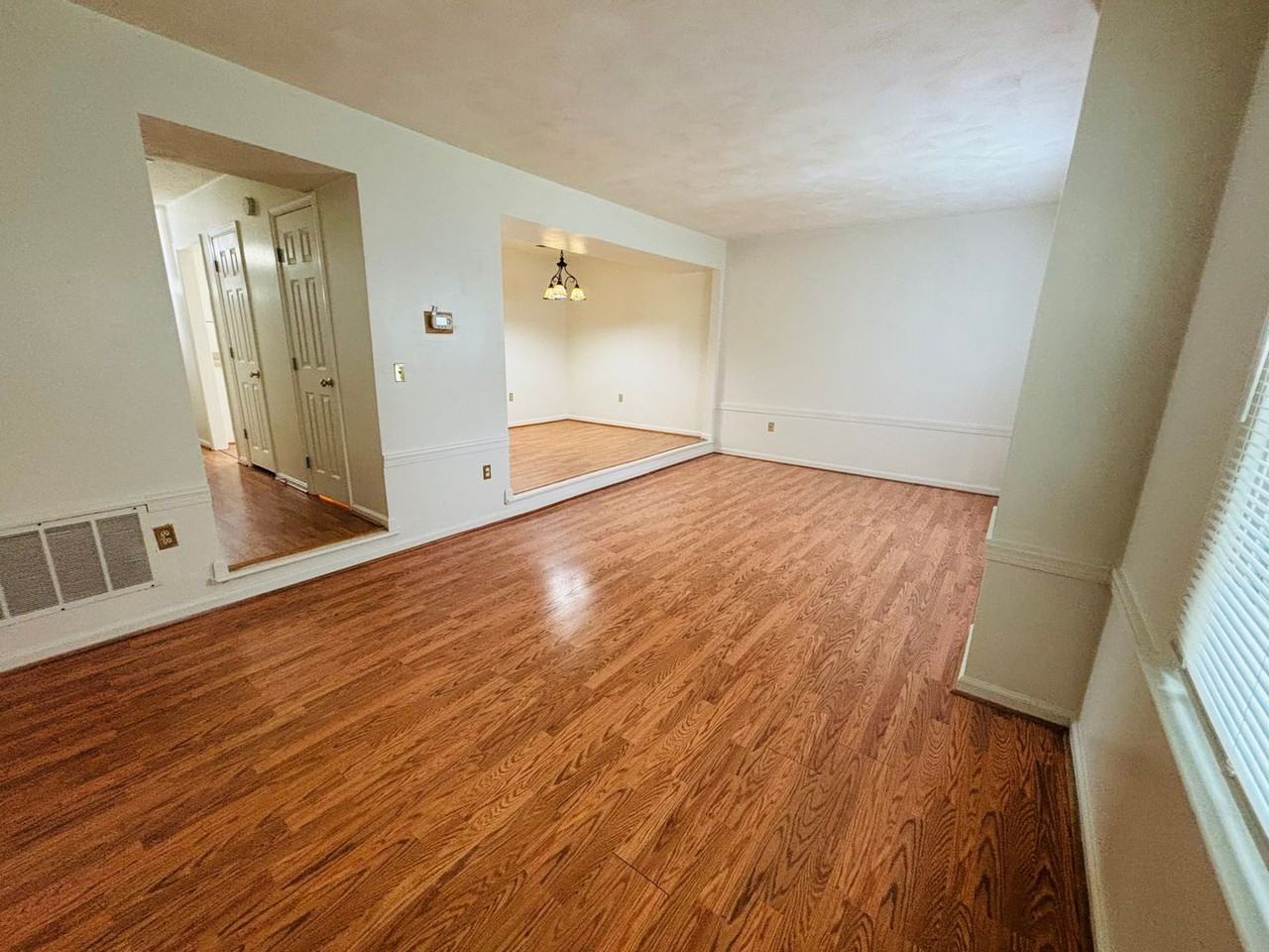 2709 Newton Ct - Photo 7 of 23