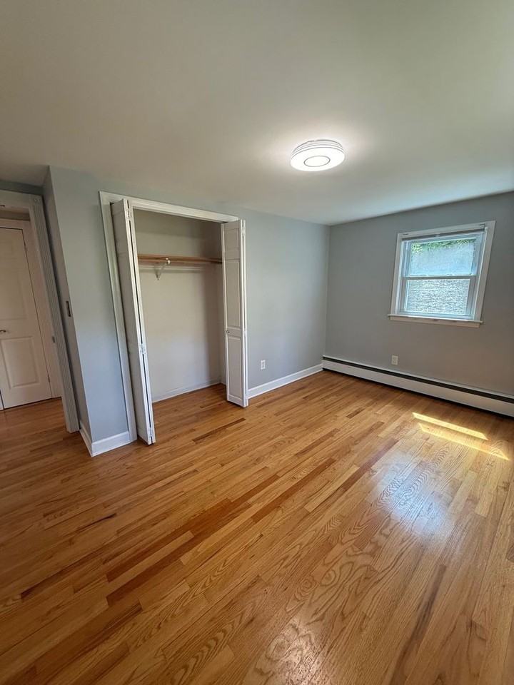 520 Toleman Rd - Photo 7 of 24