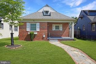 2208 S St Ne - Photo 1 of 1