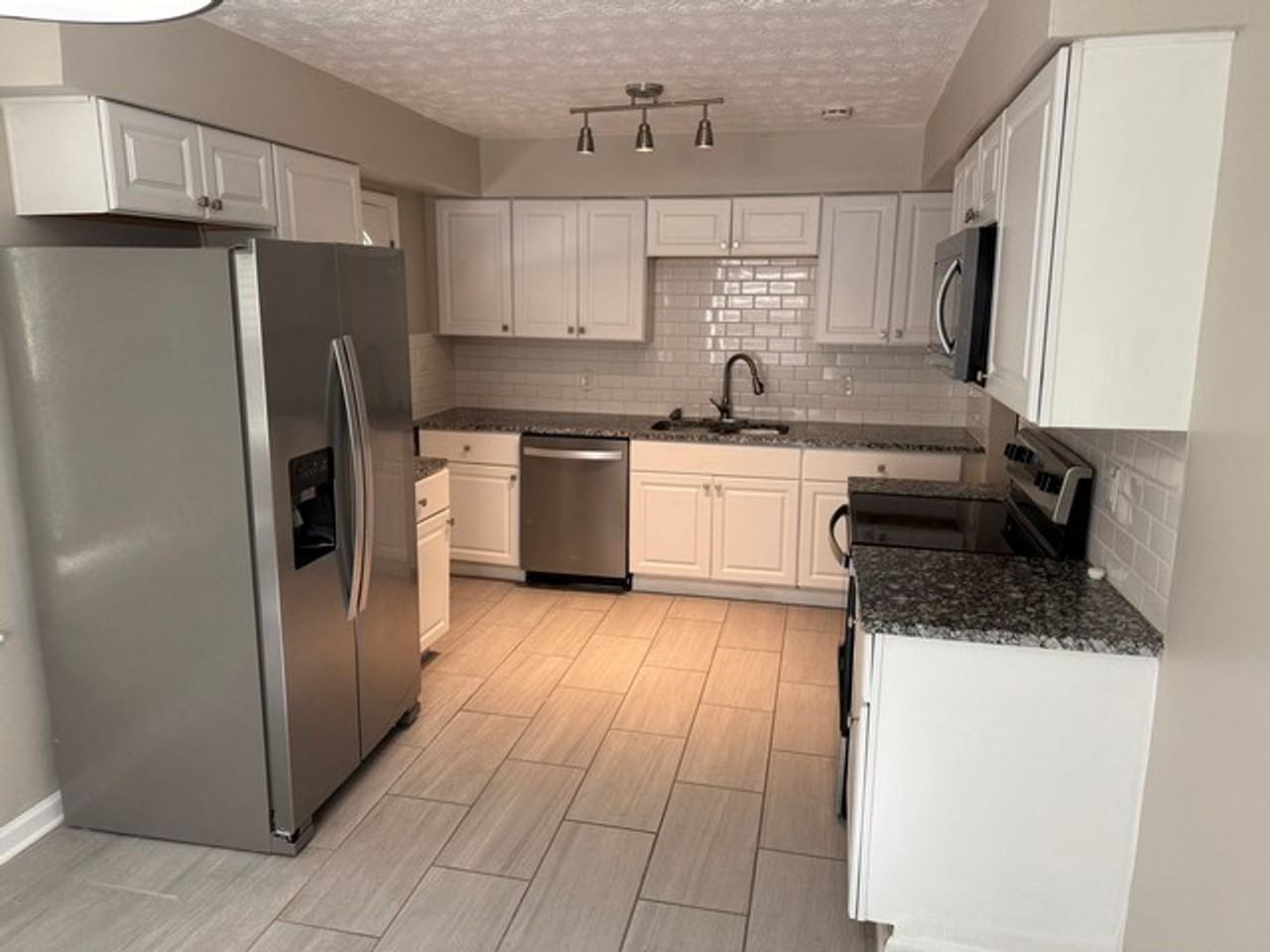 1307 Lorenzo Dr Sw - Photo 5 of 18